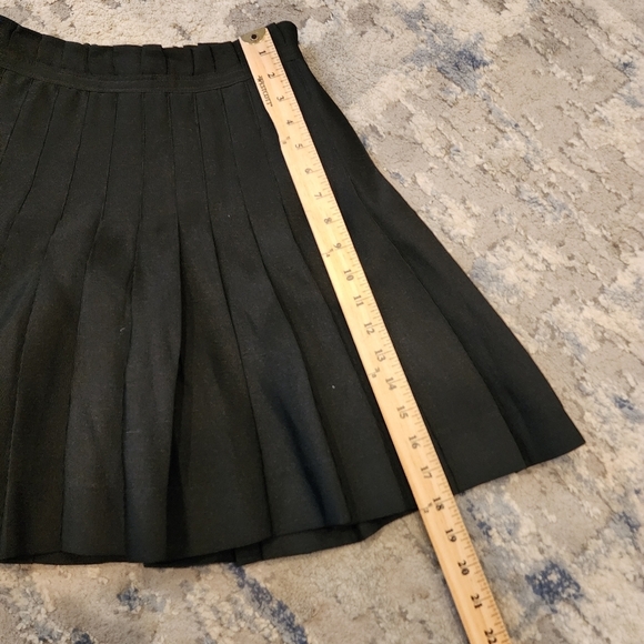 Zac Posen × Target Black Pleated Mini Skirt Paperbag waist size 3. - Picture 12 of 16
